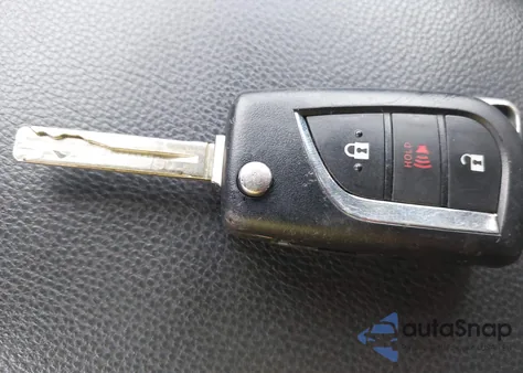 2021 Toyota Rav4 Le z USA, uszkodzony, nr VIN 2T3F1RFV4MC219657